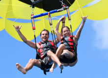 Parasailing Oahu, Hawaii